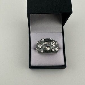 Elegant Silver Ring with Crystal Accents